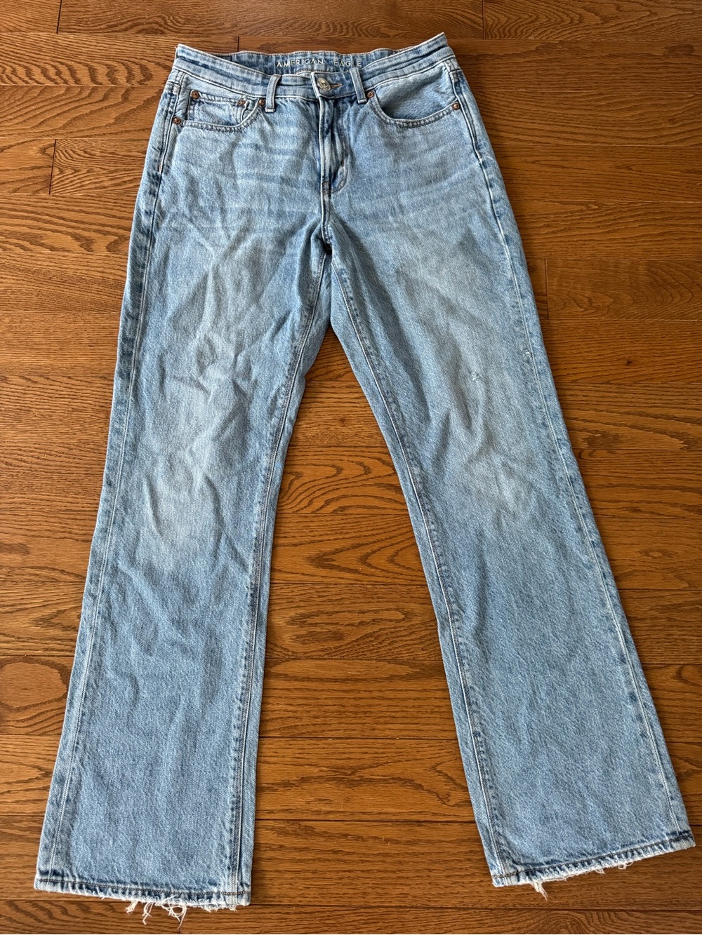 American Eagle 90s Bootcut Jeans Distressed Mid Rise Women's Light Wash Sz 6 Y2K